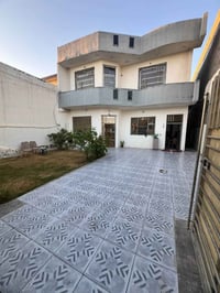 دار للبيع مساحة 300 متر طابو زراعي سند ٢٥  طابقين  يحتوي على استقبال م...