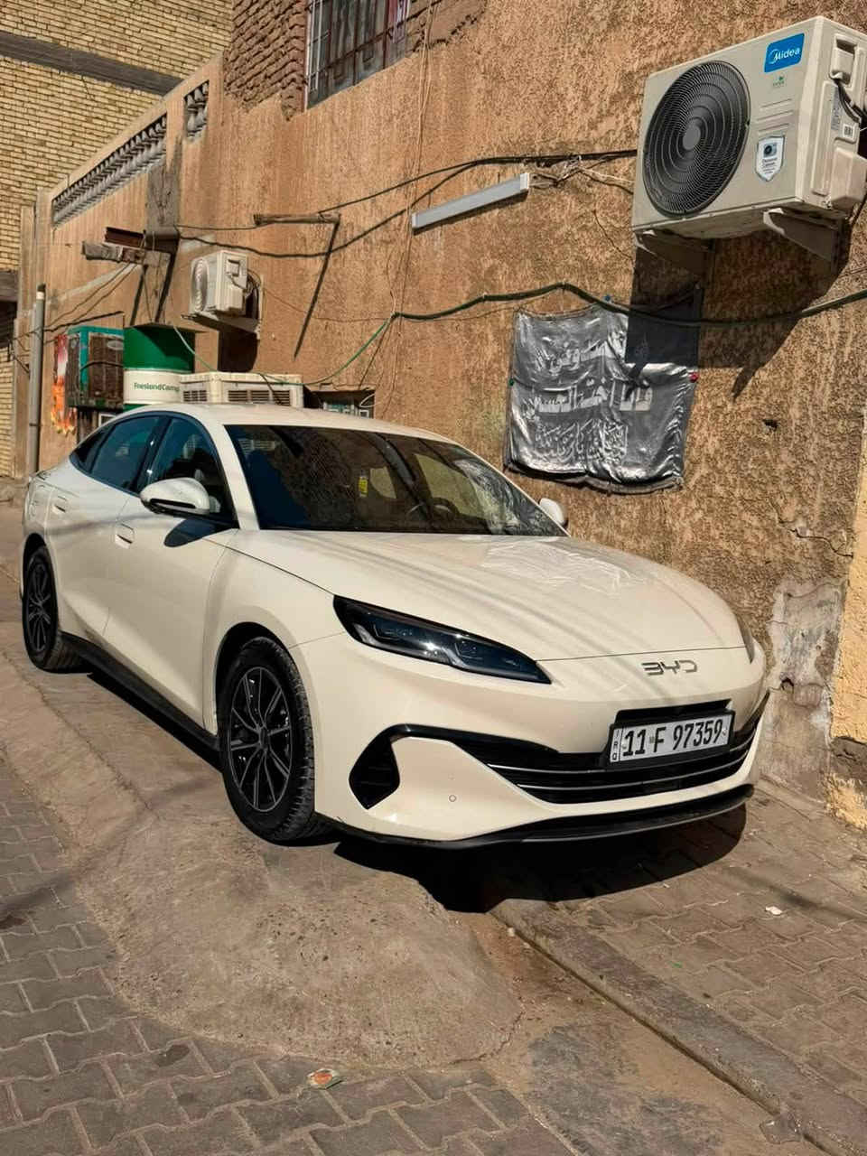 بي واي دي سيل 6 للبيع
سياره مابيها نقص 
ماشيه /26 الف 
مكان سياره بغداد لبلديات 
سعر /24 مليون 
بيه مجال 
***********
