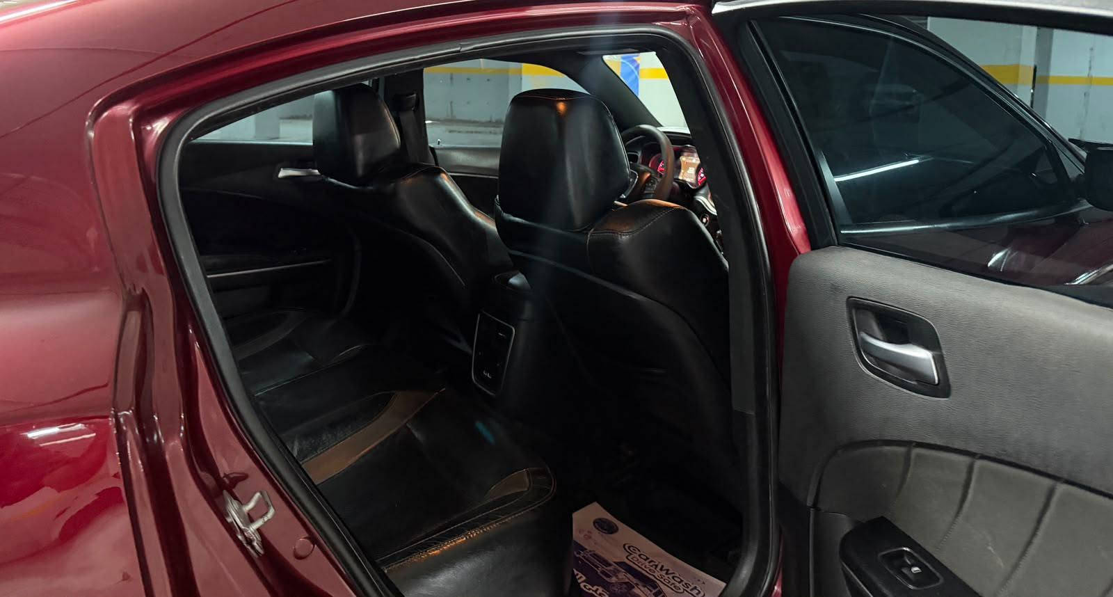 سلام عليكم 
دوج جارجر SXT عليه كت كامل GT
موديل 2020لون احمر مميز 
رقم بغداد مشروع وطني تحويل مباشر بسمي 
وارد امريكي حادثه جملغ امامي فقط وبنيد . وقطعه ونص كلير بدون حادث 
الموصفات
محرك 3600
توويل 
حساسات خلفي 
لد نهاري  لد خلفي 

كشنات حضن جلد+تدفئه تبريد+ خزن ميموري  
شاشه جبيره كامره 
مقاعد كهرباء + تدفئه تبريد 
تبريد قطعتين 
هيترات بل مري
ستيران تدفه
بصمه ابواب 
تشغيل عن بعد 
كروس سرعه
مانع انزلاق
تحكم ستيرن
شاشه للأعطال 
-نضام البريك ABS 
4 دسك
أخوان السياره كامله 
كير / محرك / حداده / تبريد / تدفئه / كهربائيات / باتري / تخم تاير
مكان السياره بغداد 
اللاستفسار 
*********** بغداد, العراق

