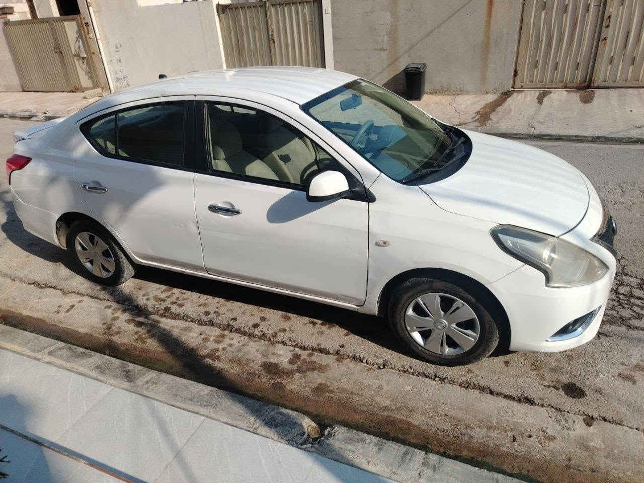 نیسان سنی 2020
٣قطع دوسە جەمپی پشتی هەیە
*********** بۆ نرخ کۆمێنت بکە
سنوی9/2025
لە هەولێرە أربيل, العراق
