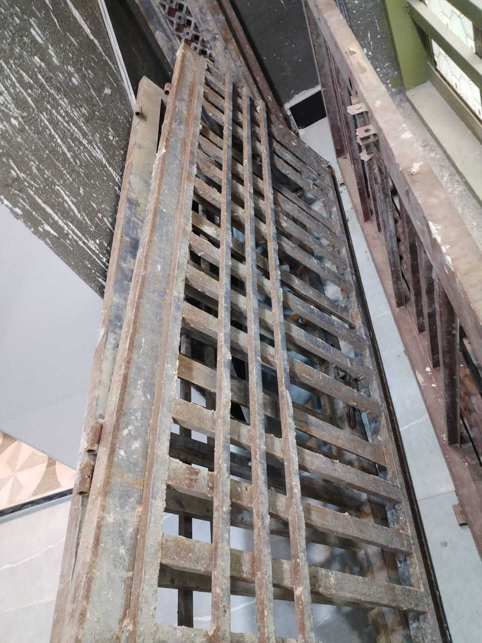 بيبان البيع العدد ٣ باب استقبال وباب مطبخ وباب منور بدون جراجيب العنوان ميسان حي الموضفين قيم وخذ رقم الهاتف *********** @إشارة
