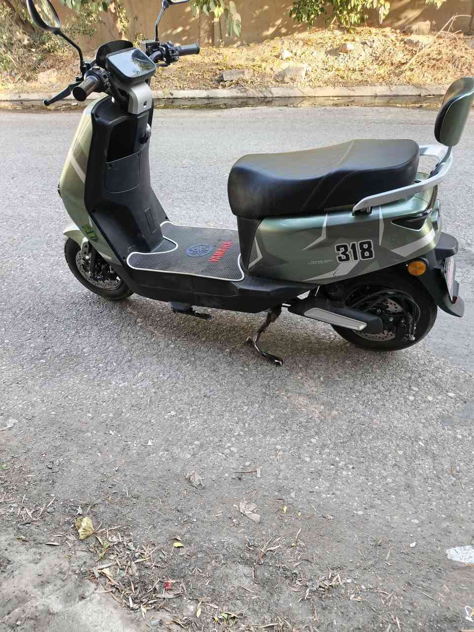 ماطور 318 للبيع
لون اخضر ماطور نظيف مستخدم قليل
بطاريات عدد 6 شرط الفحص 
مستخدم قليل اخو الجديد نضافة كدام العين اي كسر مابي شرط 
السعر٦٠٠ قفل 
***********
واتساب او اتصال
