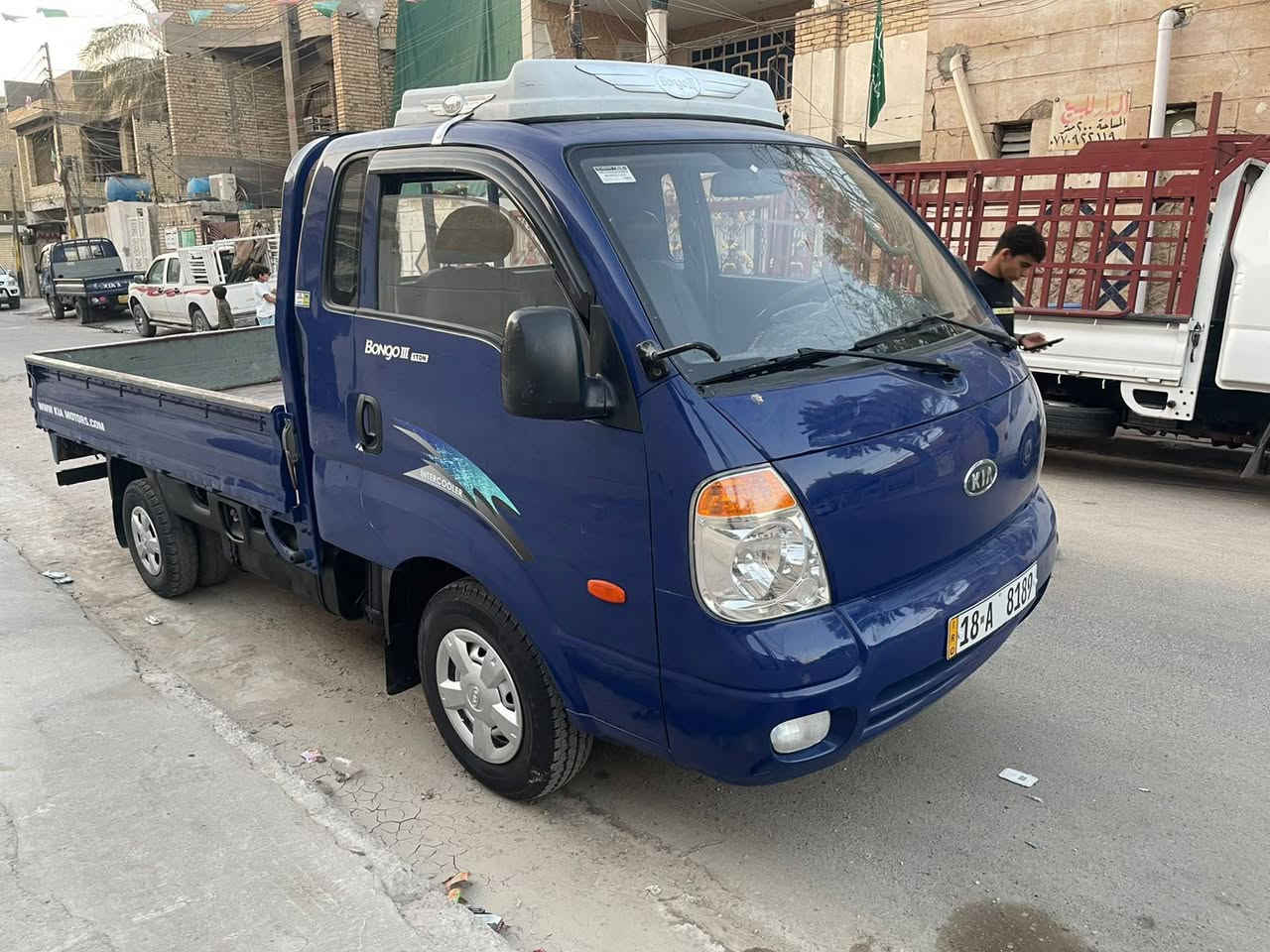 كيا بنكو موديل 7 محرك 3000 مشترك مفتوح
مكفولة من ضربة وكص وتبديل  صبغ مكانات بصيطة اثر جراد 
محرك كير اكسن مكفول 
شاصي مكفول 
حدادية جديدة تخم تاير امامي خلفي جدد 
دواير ودوس بلاديات مال شركة 
قطرة اخياس مابيهة 
جاهزة من كل النواحي 
رقم بابل انكليزي سنوية لغاية 30 تحويل مباشر 
السعر 77 وبي مجال بسيط 
مكاني بغداد مدينة الصدر الاورفلي 
رقم الهاتف ***********

