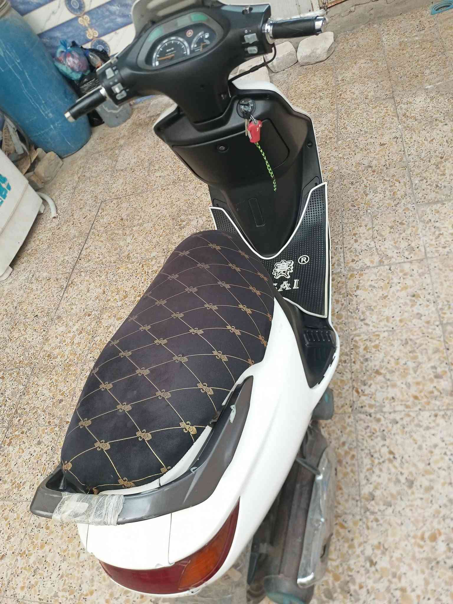 السلام عليكم فراشه فحل البيع كله على وضع الشركه مكينه مامفتوحه كهربائيات كله شغاله شلعه معدال خير من الله السعر 600 وبيها مجال ***********
