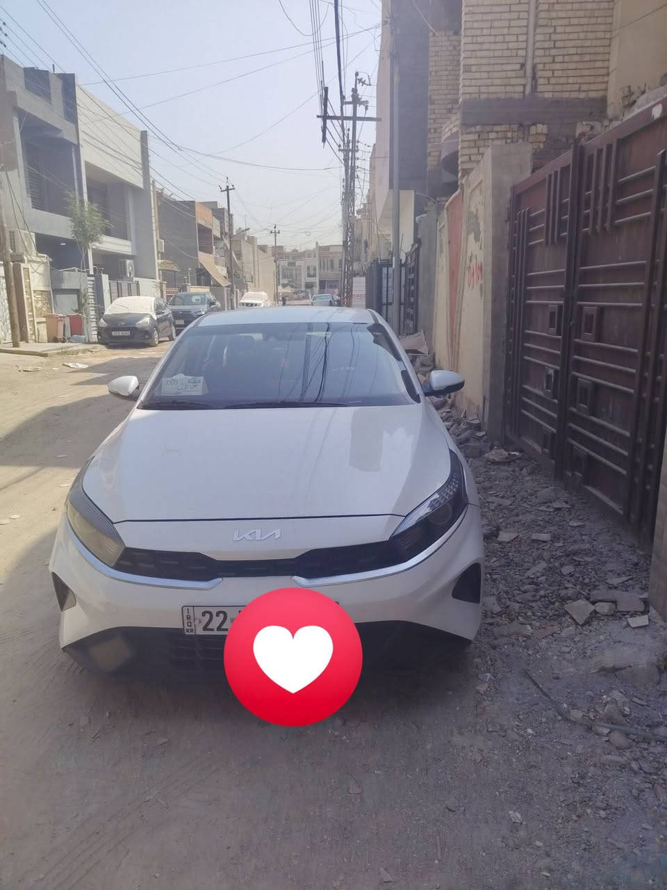 السلام عليكم كيا فرورتي وارد كندي  2023ماشيه 47 ألف كيلو مبدل بنيه فقط وبارد بل جاملغ الايمن شبرين لباقي كفاله العنوان بغداد الغزاليه ***********
