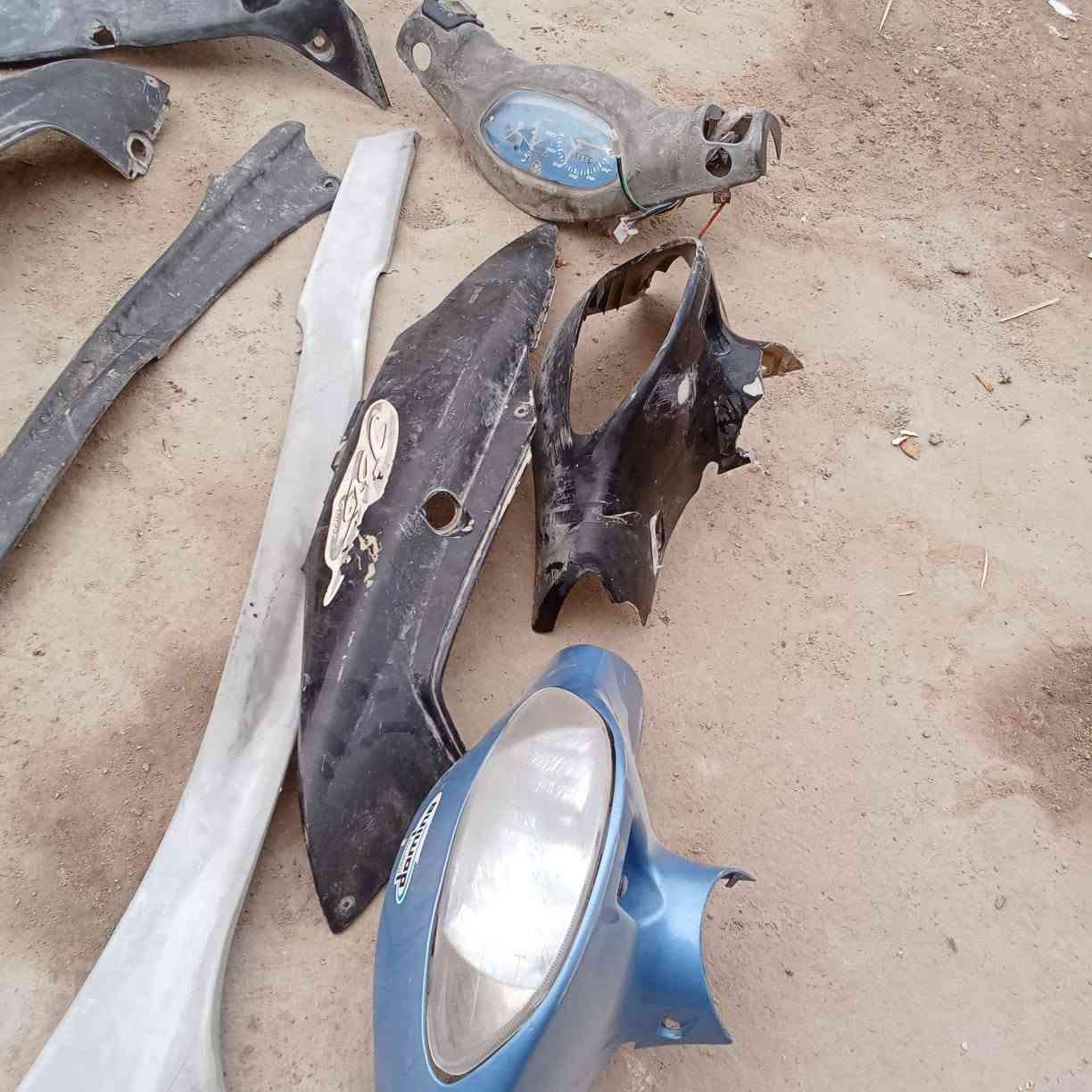 لحيه 15
عداد منغولي وكفره بلاد 10
كفر ازرك بلاد5
كزوز اصلي 25
صفاحيات سود اصلي مختم 7
ترايش وحده ملاح وحده سوده5
ذيل وكلوب وره كامل اب7
***********
