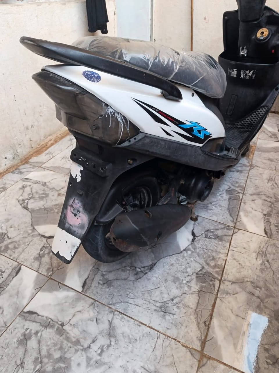 ماكس عدله للبيع نظيفه شغاله نكره سلف مابيه اي نقوصات عارضة 750سعره شراي تصل على رقم***********
