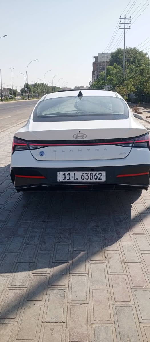 سلام  عليكم
النترا 24 خليجي  كوري
ماشيه 14 بعدهي على وضع شركه 
رقم بغداد الجديد 
فول مواصفات
فتحه
بصمه  
تحكم استيرن
شاحن لاسلكي
شاشه كار بلي
مكينه 2000 دوش
سياره احله من الصور  
 
***********
