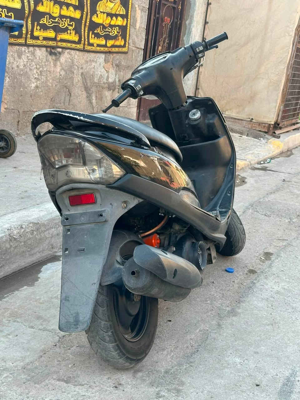 السلام عليكم دراجه ماكس عدله للبيع الدراجه برغي ما مفتوح من لمكينه بلاديه كهربائيات كلها شغاله سلف هندر يشتغلن السعر 550وبيها مجال مكان بعداد حي البتول قرب فلكه حي النصر رقم تلفوني ***********
