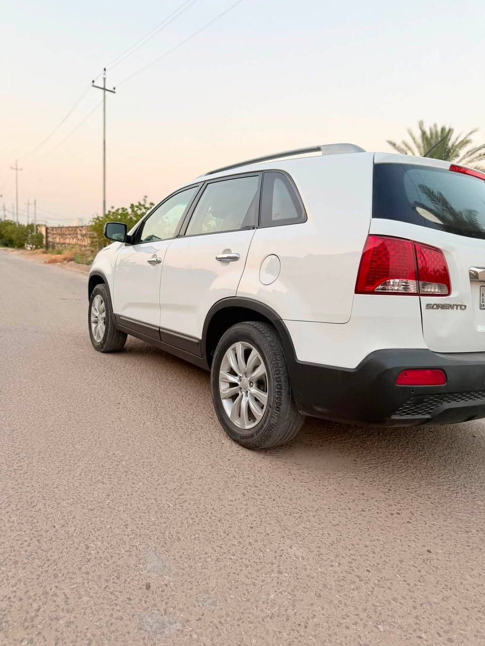 السلام عليكم من رخصت الادمن سورنتو ٢٠١٣ خليجي رقم اربيل دولي بأسمي 
٤ سلندر دوش سيارة خير من الله جاهزة من كلشي محرك كير حداديه خير من الله بيه صبغ بدون دواخل  والسونار بل منشور ٧ راكب  ٣ قطع تبريد تحكم ستيرن وحساس خلفي إشارة بالمري السياره جديده بمعنى الكلمة السعر ١٢٦ وبيه مجال بسيط  بابل قرب سيطرة الاثار 
***********
