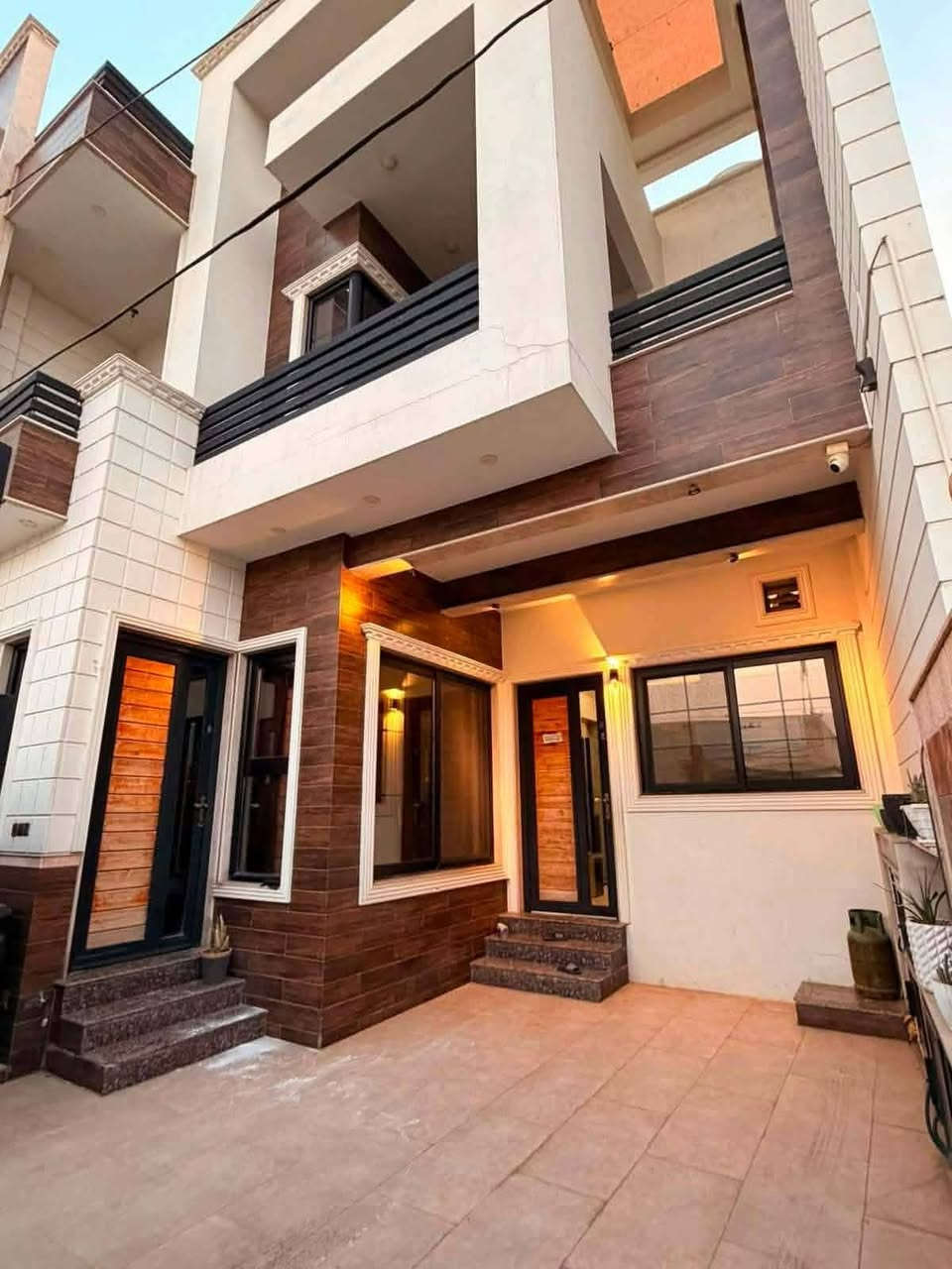 🏡🏡#عروض_مكتب_علي_السامي_للعقارات🏡🏡
         #مقاولات_بناء_البيوت_السكنية
🏠#دار_طابقين_سكني_للبيع  #حي_الرشيدية_قطاع_الاول_قرب_مدرسة_الوسام
#المواصفات بناء عصري وحديث2021
 الطابق الأول غرفتين نوم وهول واستقبال ومشتملات وكراج سيارة ومشمل خارجي
الطابق الثاني 4غرف نوم ومشتملات وبلاكونة
#المساحة170متر 🌍🌍 🏘️🏘️🏘️🏘️
#الواجهة8.5متر🌎🌎👉👉  
#العمق20متر
#سند_طابو_ملك_صرف_تحويل 
#السعر_عالتلغرام                             
#تابعو_القناة  https://t.me/alialsami88 ☎️☎️
🏘️🏘️🏘️🏘️🏘️🏘️🏘️🏘️
☎️☎️للإستفسار الاتصال 📠📠📠
نستقبل عروضاتكم_وطلباتكم العقارية في اغلب احياء المدينة🏕سكني🏕🏡تجاري🏡🏠زراعي🏠
☎️***********📠📠
☎️***********📱واتساب
☎️*********** #محمد_السامي
🏠العنوان/الموصل/حي بيسان/مقابل دائرة الزراعة🏡
