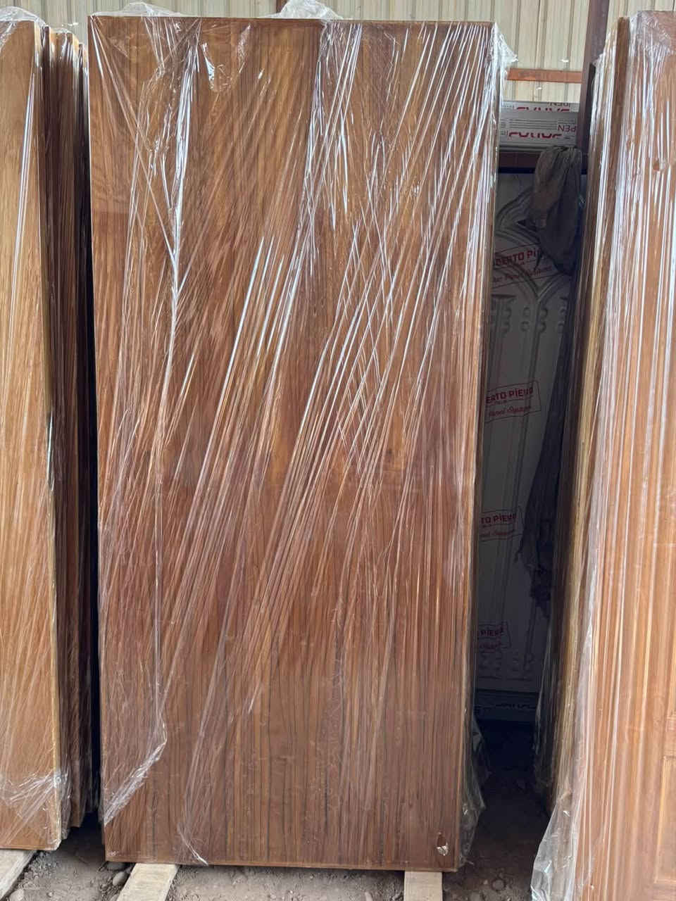 سلام عليكم بيبان خشب وچراحيب
چرجوبه چام 100*270ب 45الف
چرچوبه جاوي 100*270 85الف 
چرچوبه 100*200چام 35الف 
بيبان خشب 50الف 55الف 60 الف ورزاق الله 
بغداد جرف نداف ***********وتساب
