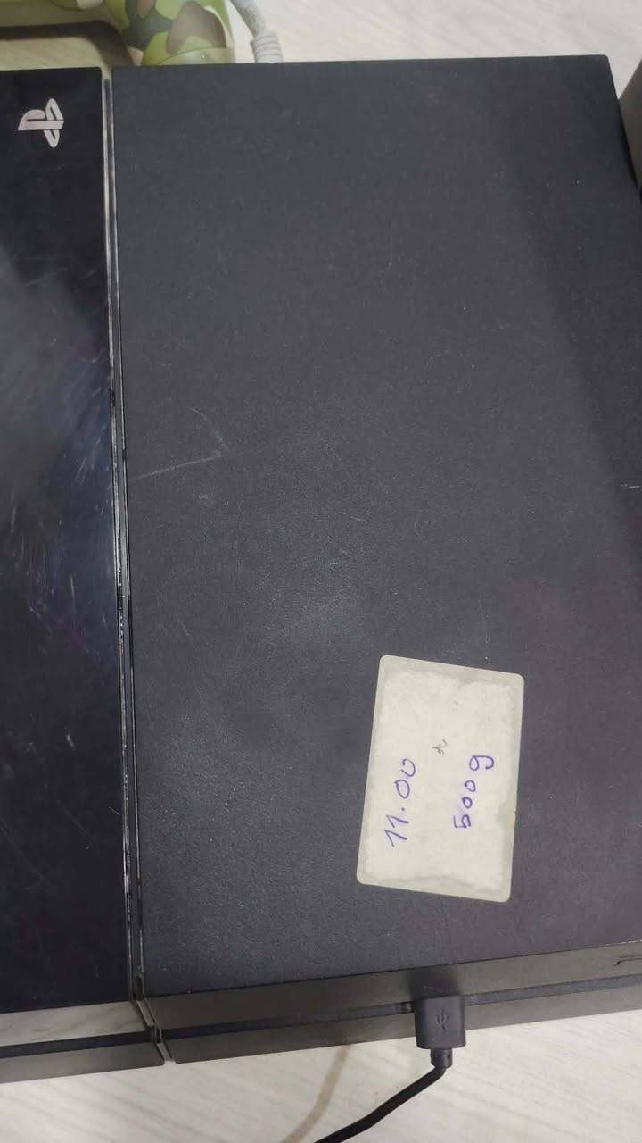 سلام عليكم عندي بلي فور  ذاكره ٥٠٠ مهكر ٣ جوس ويا  سعر خاص او استفسار ***********
اذا مو شراي لادوخني
