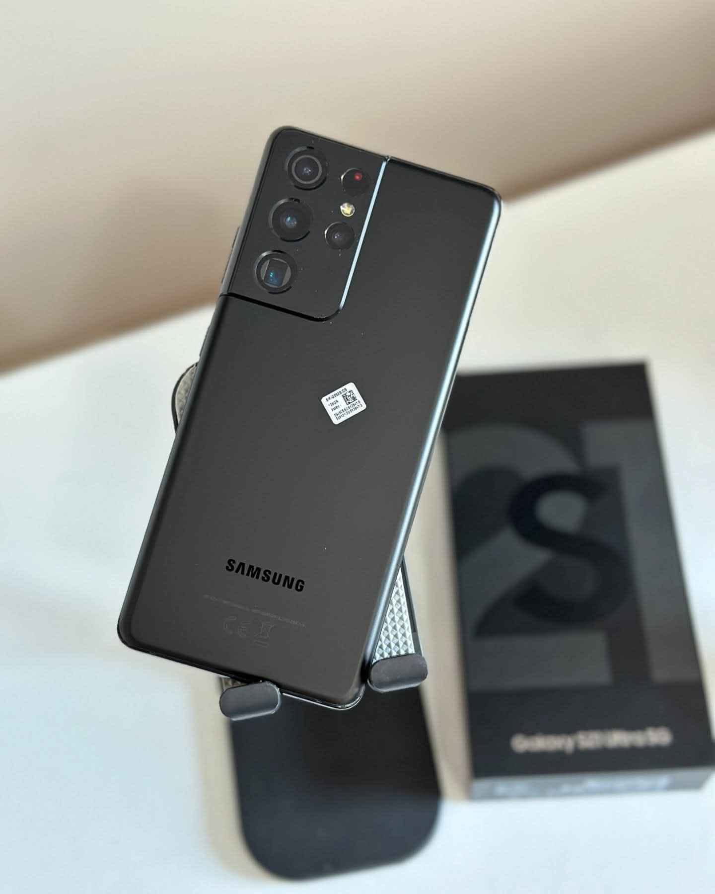 سامسونج s21 الترا نسخه 5G 
المواصفات والاسعار
سيم كارت مع شريحه الكترونيه ذاكره 128 سعر 390
دبل سيم كرت ذاكره 256 سعر 460 الف
الامتيازات
الشاشة: Dynamic AMOLED 2X قياس 6.8 بوصة،
المعالج:  Snapdragon 888
الكاميرا الخلفية: رباعية؛ رئيسية 108  ميجابكسل
الكاميرا الأمامية: 40 ميجابكسل.
البطارية: 5000 مللي أمبير، تدعم الشحن السلكي 25 واط واللاسلكي 15 واط.
بغداد زيونه ربيعي قرب مجمع البركه 
*********** بغداد, العراق

