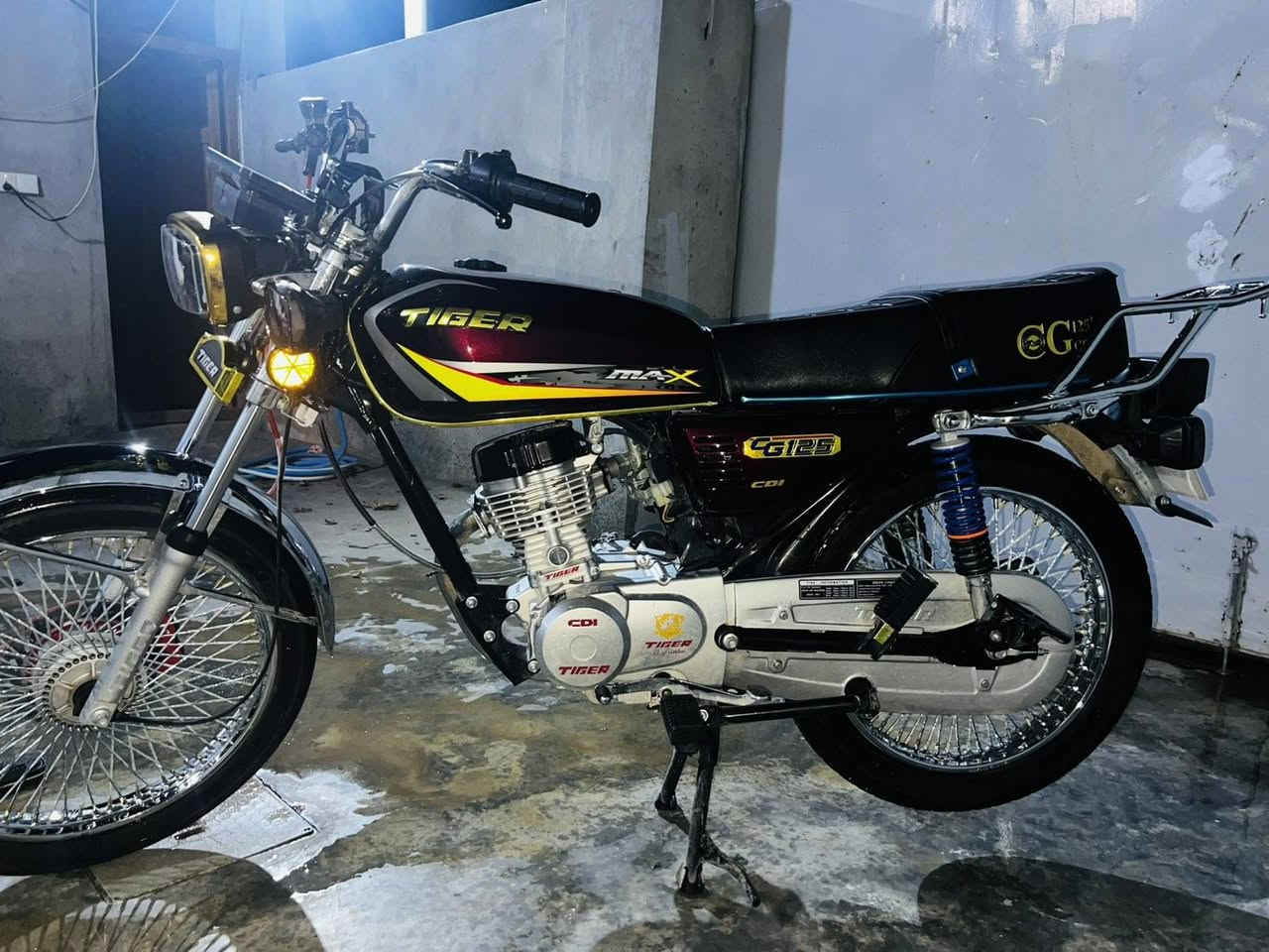 تایگەر 2026برا سفر600کیلۆمەتر ڕۆشتووە مەکینە125 بچوکترین کێشەی نییە بەشەرتی هەزار وەستا ماڵەکە تا بڵێیی پاکە هەموو گیانی بەشەرت
ژ.م***********

شوێن:کەلار
نرخی:٧٨٠مەعمەلە
فرۆشتنی خێرا🕚
تایگەر 2026برا سفر600کیلۆمەتر ڕۆشتووە مەکینە125 بچوکترین کێشەی نییە بەشەرتی هەزار وەستا ماڵەکە تا بڵێیی پاکە هەموو گیانی بەشەرت

