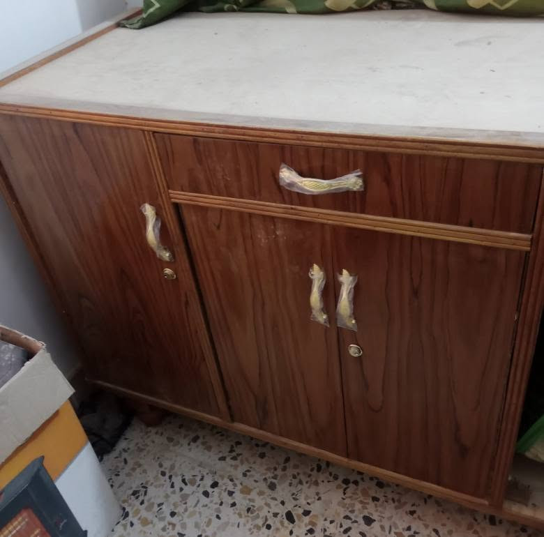 بوفيه متر ونصف صاج احطاطه السعر 150 الاتصال ***********
