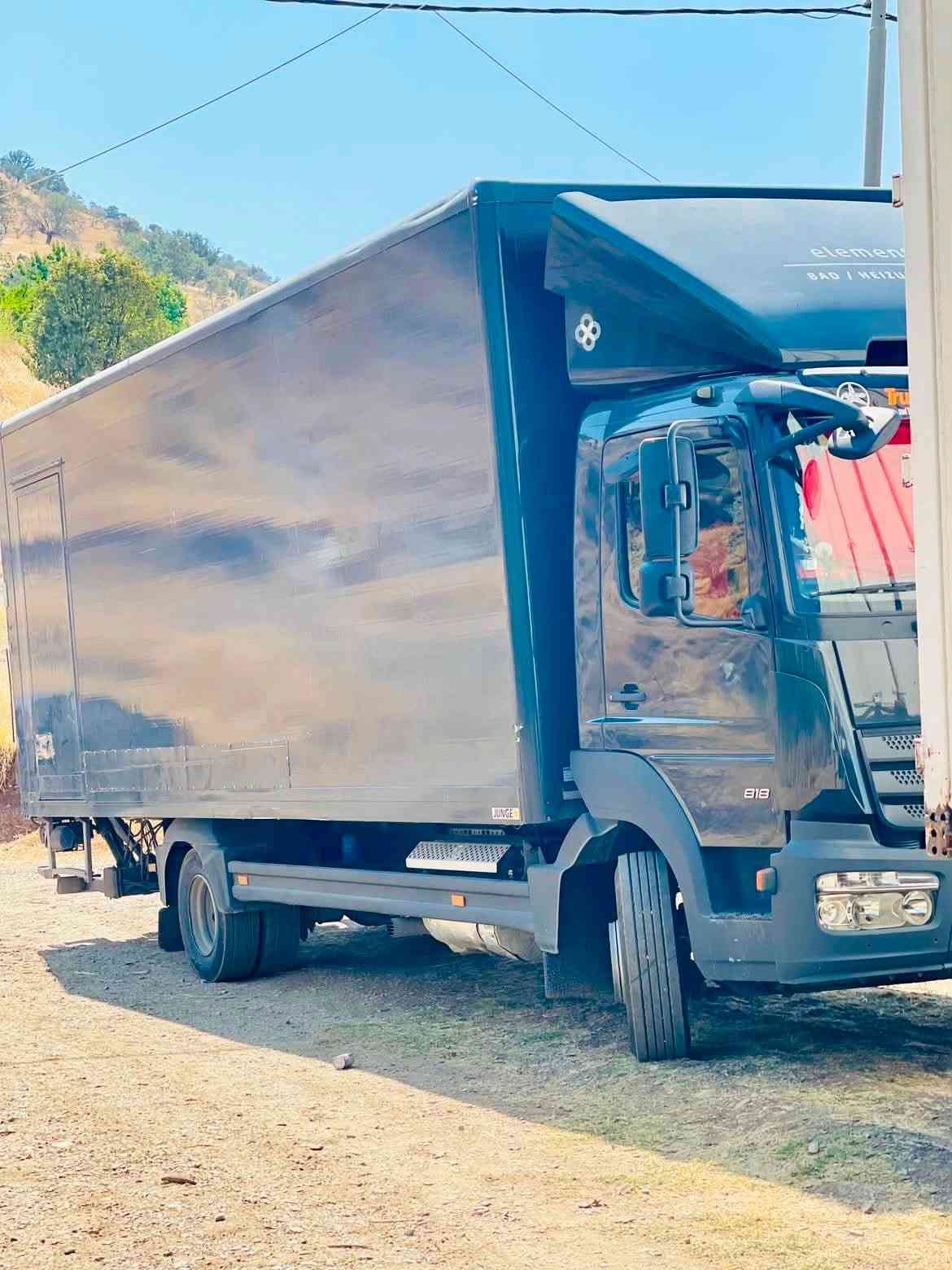 اتیکۆ بۆ فرۆشت مۆدیل18فول مسفات
تبرید دوو تەلقەهاف قفل اکسل رۆبستۆن 
حاسو رادار کامیرەو بەگ  کوشین هیتەر 
جام کارەبا قفل مەرکەزی گێر تۆماتیک
سیارە بدون سوبوخ سیارە تاقم تایە نویە 
پشت چووپ پێش دوو وەرەقە  بۆدی 720درێژە 
بریدی260سیارە 430رۆشتیە📦 سیارە هەمو گیانی 
بەشەرت رەقم تەلەفۆن ***********کۆرەک واستاپ 
ڤایبەر📦🌹

