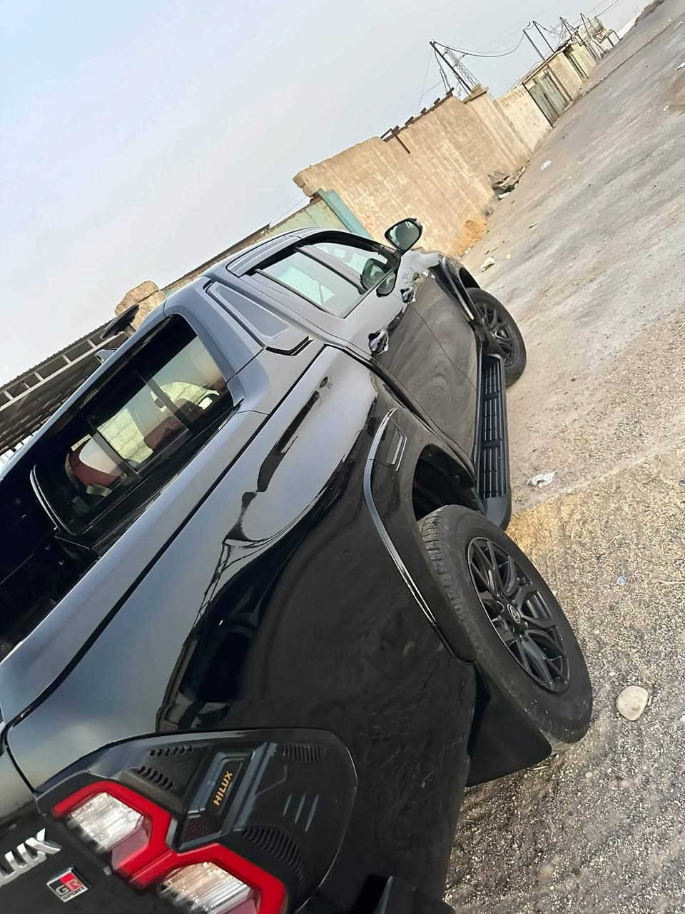 سلام عليكم 
هايلوكس GR موديل 2022 
ماشيه 134 الف 
رقم اربيل 
للاستفسار الاتصال على الرقم 
***********

