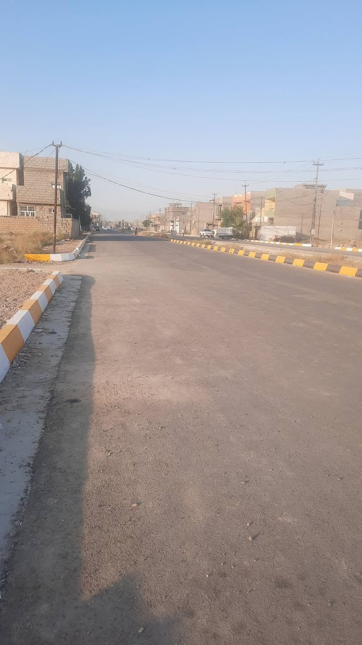 قطعة ارض ١٢٥متر وجه ٦وربع في مقاطعة باب الدرب الشرقي ال ١٤ تبعد عن شارع الوسطي ٣٠متر ٤٠متر رقمها ١١٥١ سعرها ٤٠  بيها مجال للاستفسار ***********
خلف البيت البنص اللون الفستقي
