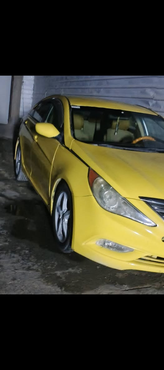 سلام عليكم
سوناته2011مضلع2400 حادثه بنيد طاير عل قماره ومعمر وجاهز  صبغ باجر تنصبغ وتكمل تبريد ثلج صدر جاهز نقص 
فقط دجه مال كير ونقص نوزل واكف خانه كامله وكفه ومفاحصه بعدني مكينه جي دي اي 2400 رقم انبار صدامي 
وبيه عقد مروري ومسدد هيئه وغرامات وصاعده هزه سبوع وتتحول  تستلم نكليزي 
سعر 65 وبيه مجال
دشبول بي فطور وبيع كوم حديد فقط تحويل 
مكان جبله***********
