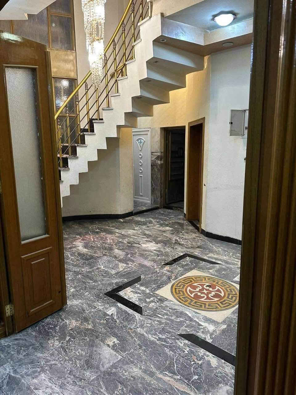 بيت رهن • ١٠٠م • بناء درجة اولى