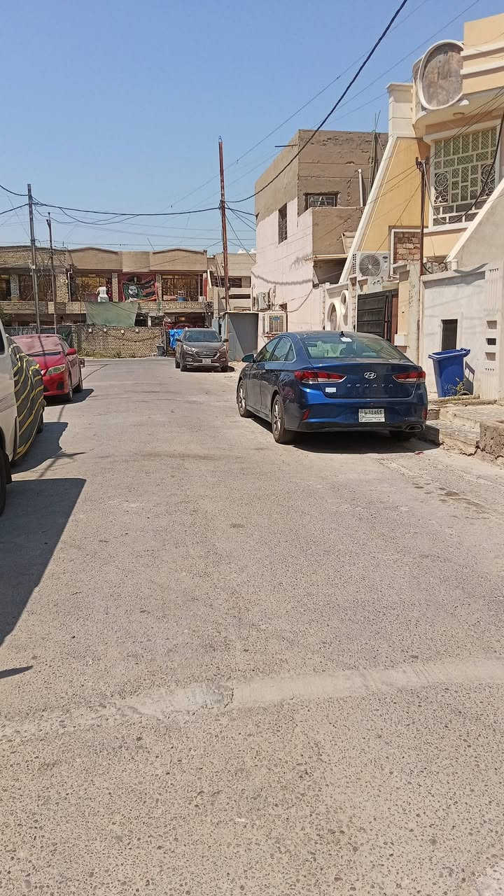 دار سكني للبيع مساحة 150 واجهه سبعه ونص نزال عشرين 3 غرف نوم هوا حوالي مطبخ استقبال المراجعه مع صاحب الدار ‏‪***********‬‏
