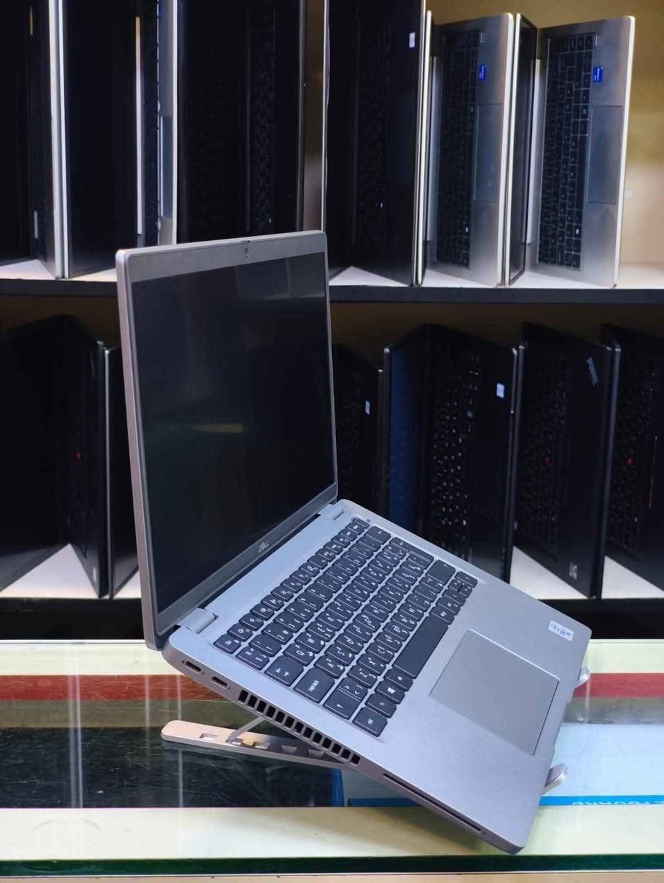 💻لابتوب Dell Latitude 5420 
النظافة شرط اخو الجديد تفحص بيدك واجيك يلة تأخذها 
. 
💰 السعر ثابت : 315,000   الف عراقي مع التوصيل المجاني
.
✅المعالج  Intel Core i5 الجيل الحادي عشر 
✅ شاشة 14 إنج FHD
✅ الرام  RAM 8GB DDR4
✅  الهارد SSD 256GB 
✅ كيبورد عربي + إنكليزي
🎒 هدية: حقيبة + شاحن أصلي
. 
الريادة للحاسبات  📞 *********** واتساب بغداد, العراق
