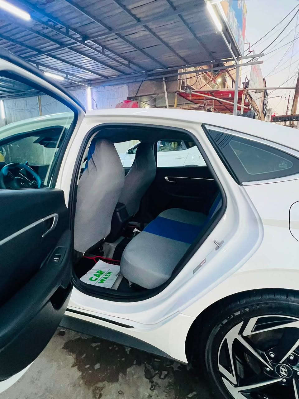 ‏ سلام عليكم سوناتا للبيع وارد أمريكي تحويل ثانية السعر 180 حادث فقط بس دعاية أمامية رقم الهاتف***********￼
‏الرقم بغداد ‏
