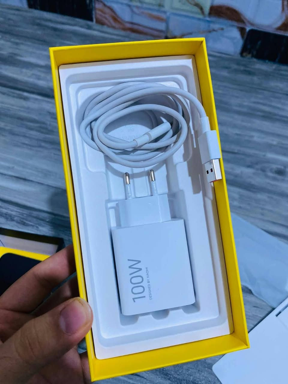 سلام عليكم 
بوكو X8 برو ماكس 
ذاكره 256 
جهاز معروفه مواصفاته 
شاشه 144 هيزتز
ببجي يشغل 120 فريم 
وبطاريه عملاقه 8 آلاف 
وشاحنه 100 واط
وبعد بي مواصفات قويه 
جهاز جبته قبل شهر 
واستخدام جدا قليل 
نسبه شحن 56
بطاريه 100
سعر الجديد 780 الف 
اني اريده 675 وبي مجال بسيط جدا 
مكاني بصره حيانيه 
متواجد واتساب
***********
