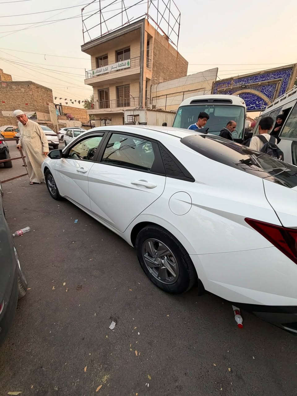 هونداي النترا وارد امريكي 2024. مكينة 2000 دوش 
هزه 2027 سنوية 2031 حادثها بنيد فقط مبدل ابيض بدون لا لغد ولا شاصي والباقي كفاله عامة حتا الدعاميات بيهن ليبل السيارة ماشيا 26 تريد تحويل تريد وكاله السونار والحادث بل منشور ايرباك سترين فقط راجع سستم 
1-رادار امامي 
2- رادار خلفي
3- رادار جانبي
4- مكينة 2000  
5- تبريد ثلاجه
6- كاميرا خلفية
8- شاشة عرض أعطال ومعلومات السيارة بالدشبول وتحكم كامل بالسيارة
9-منافذ شحن امامي وخلفي tpc
10-مثبت سرعه 
11-قيادة ذاتية
12- تحديد مسار 
15- لد نهاري امامي

مكانها الكاظمية السعر 152& وبيها مجال بسيط 
للاتصال ***********
