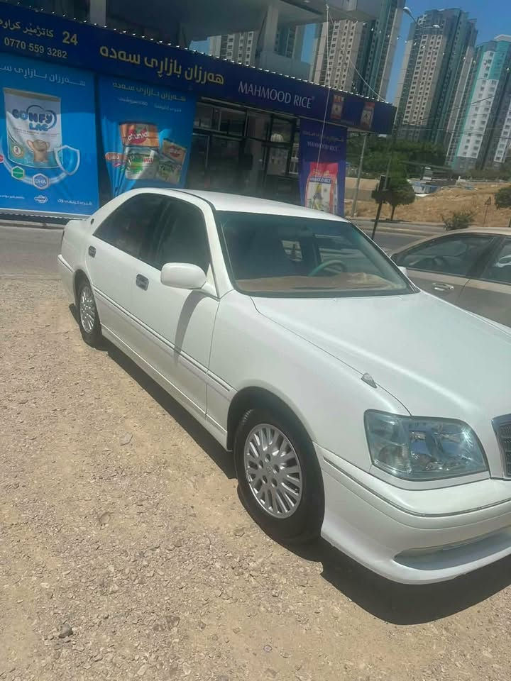 مەلیکە بڕاوە مەکینە بچوک  دوو دوگمە ٢٠٠٢  شوێن سلێمانی 
ڕەحمەت لەوەی مەسج بۆ من ناکات ڕەقەمه خاوەنی دا ئەنێم ***********
