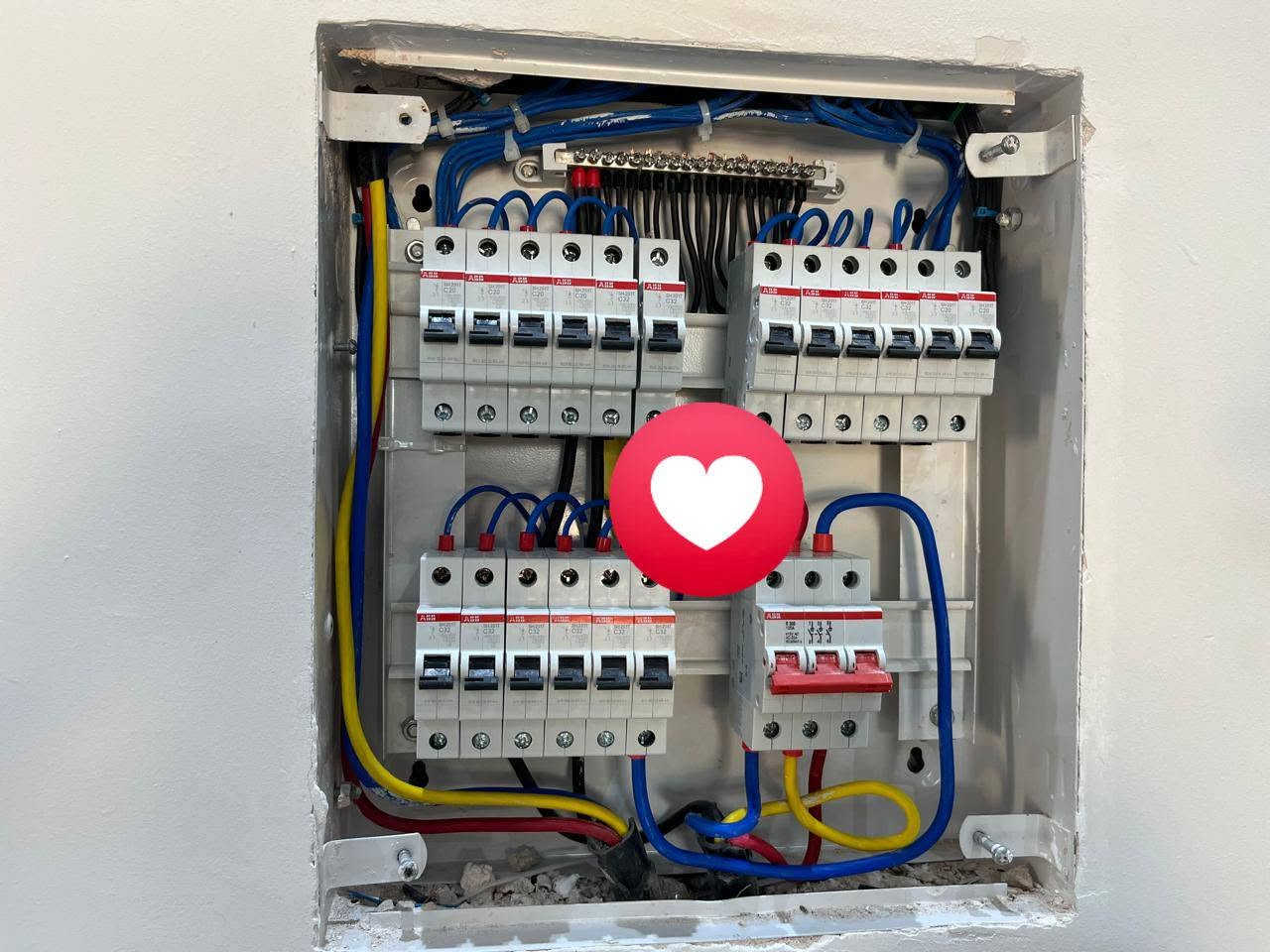 ⚡ خدمات الكهرباء – خدمات بلد
🔌 تأسيس وتقفيل وصيانة كهرباء
🏠 للبيوت والمحلات والشركات والمزارع
⚡ تركيب رافعات الفولتية للسبالت وأجهزة التبريد
🛠️ نظام التقفيل يكون بالتلس حصراً وحسب الاتفاق.
📞 للحجز والاستفسار: ***********
خدمات بلد — خدمتكم لحد باب البيت 🌹
