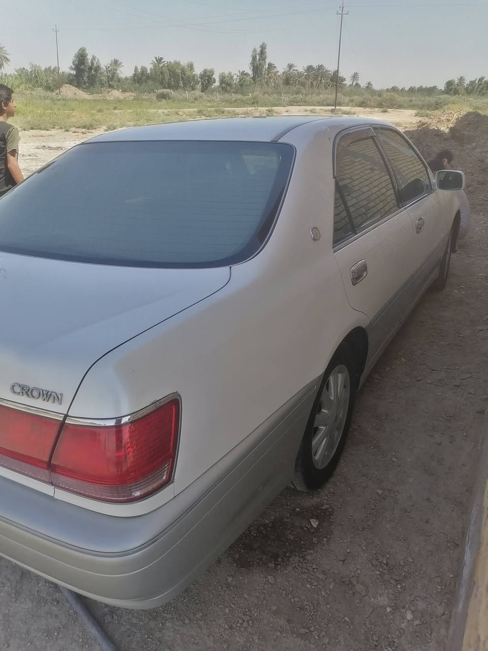 مكلف بل نشر سلام عليكم  ملكه البيع مديل 2000 رقم بصره مداور ثاني يوم قرار 48 شاصي 75 مكفوله من الكصه والعيب الشرعي ونقل الجثه  مكينه وكير مكفولات  فول مواصفات ماعده الفتحه اربع دكم ثلث قطع تبريد مكينه ديفور الجبير ويل ابو النجمه سياره جديده احله من الصوره السعر 150 وبيه مجال الشراي مكان البصره الشراي ينتصل على هاذه الرقم ***********
