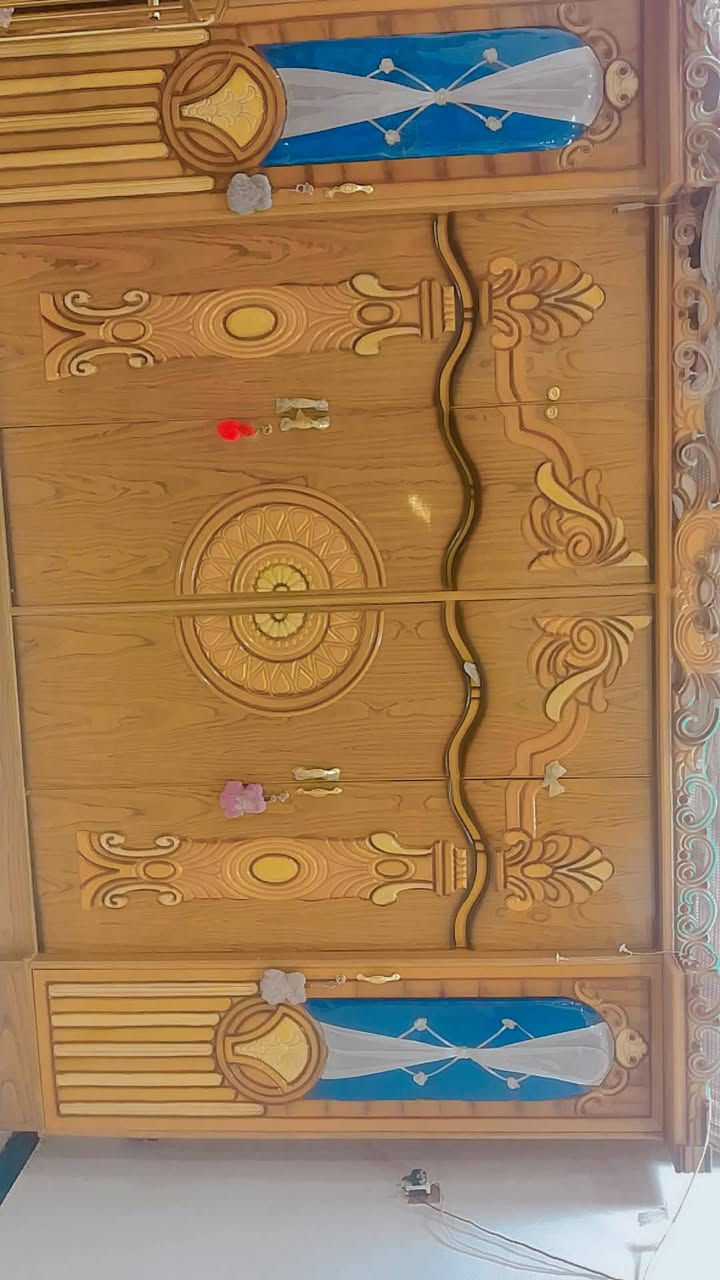 غرفت نوم مستعمله قليل سعر700العنوان لكوتالسلفحهه شارع تلاثين يم الشركه الرقم ***********
