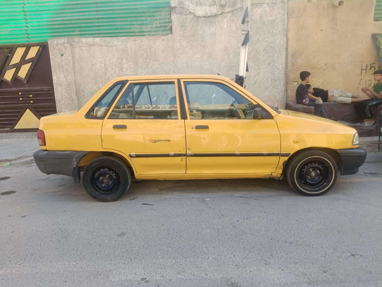 سلام عليكم
سايبة للبيع موديل 12 
بسمي 
بغداد مدينة الصدر الاورفلي 
***********
