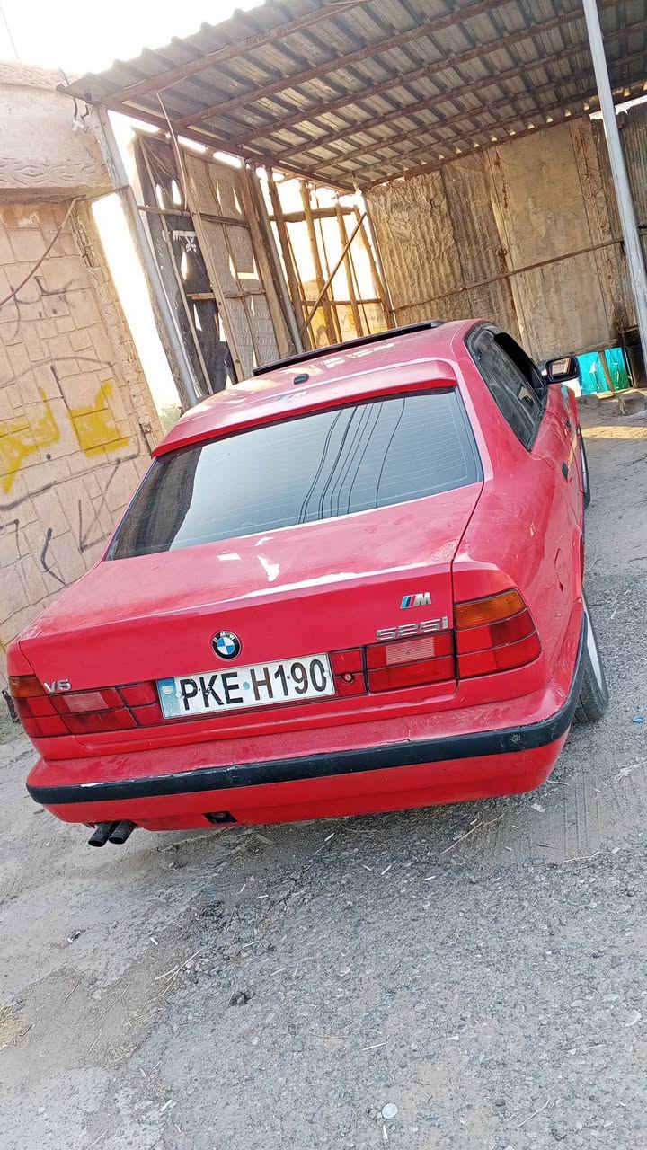 بوفروتنى 525موديل93مه نافس غرامه شه رت واسلاخرامال كه ل بى ده عمه عام بخه سينكوبشت شنى يت جيكرى سه ياره سه روه زعى شه ريكيه مشته رى نه بى ئيسعاجى نه كه سعر31مه جال***********
