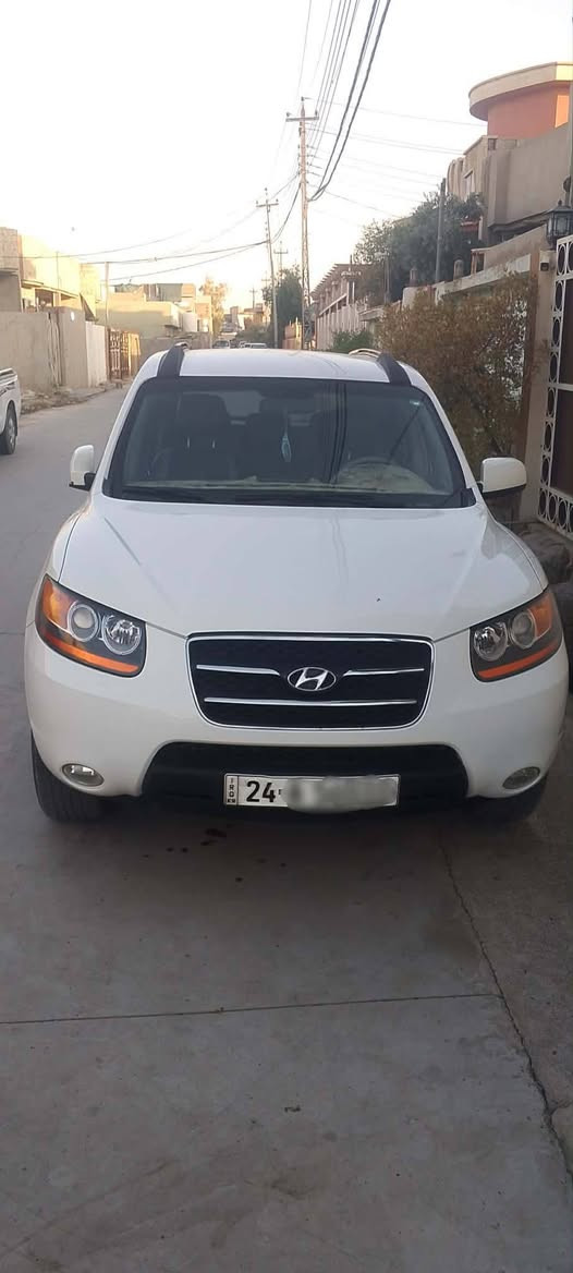 السلام عليكم 
سنتافي 2008 امريكي قطعتين صبغ 
بدون دواخل محرك 6 سلندر المرغوب شرط تبريد تدفئه 
محرك كير شرط هزه سنويه جديد شرط التحويل سياره احلئ من الصور مكلف بالنشر وغير متواجد عالفيس 
  للاستفسار   ***********
