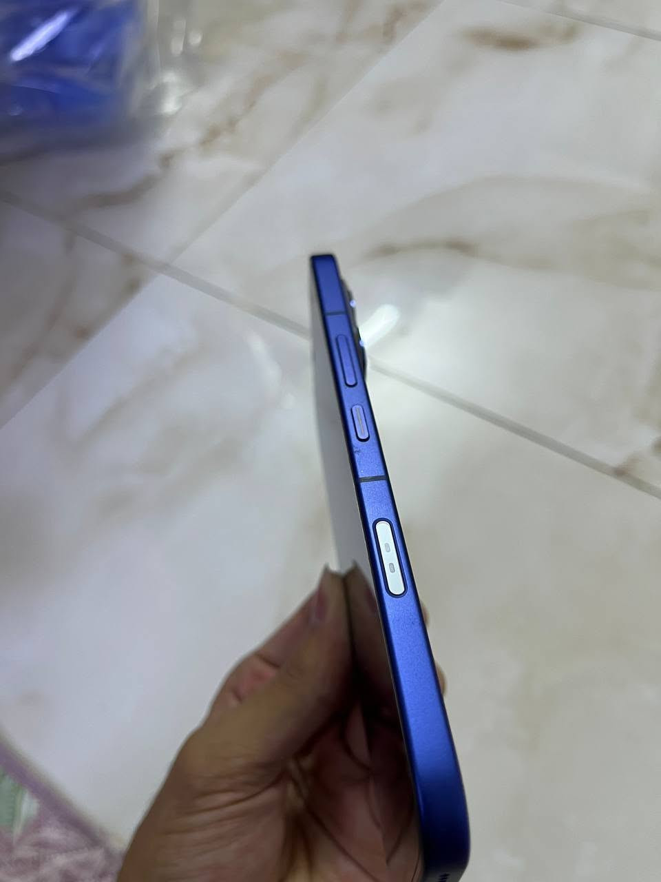 للبيع او للمراوس !! 
سلام عليكم 
انِفنكس نوت 60 برو 5G اللون الازرق
ذاكرة 256 GB عشوائية 16 (8+8)
البطارية 100٪ 
الجهاز اخو الجديد استخدام شهر ونص فقط  ، علماً اخذتة بـ 540 بوقَتها
ملحقات كاملة شاحن 90W + كارتون ٫ لا يوجد توصيل
السعر 475 بي مَجال بسيط
العنوان بغداد المدائن
رقم واتساب ***********
