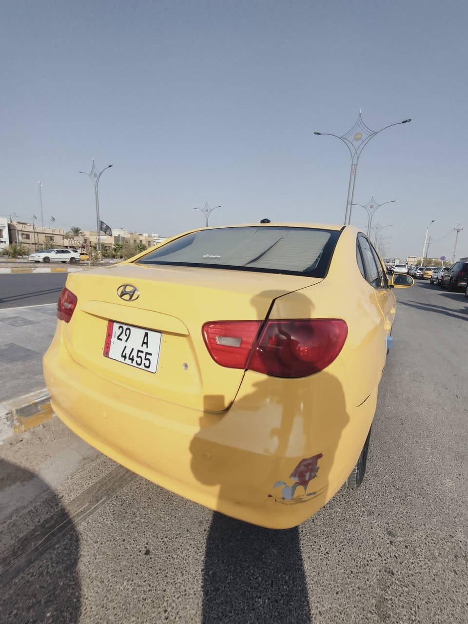 النترا ٢٠٠٨ امريكي
محرك ٢٠٠٠
تبريد شغال كهربائيات كاملة
بيه ٣ قطع بدون دواخل 
كير ومكينه خير من الله كفاله
مكان سوق الشيوخ 
استفسار علرقم ***********
