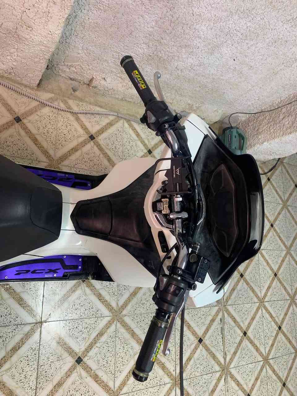 السلام عليكم pcx جيل الرابع كوري
دراجه كلش نضيفه  حساس ازدحام
حساس استاند كله شغال مابيه اي نقص
مكاني بغداد الغزالية
للاستفسار
***********

