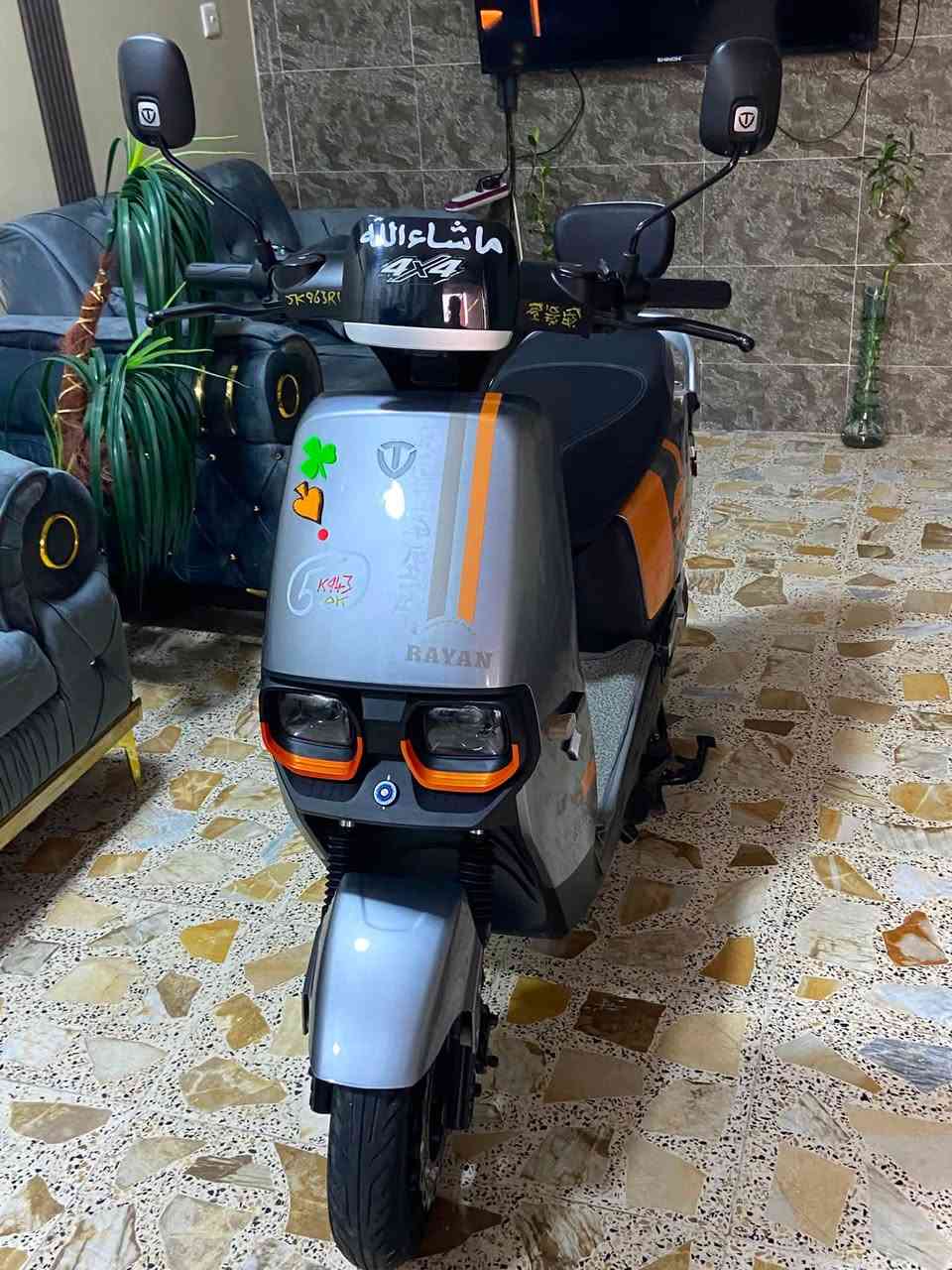 السلام عليكم أعاده نشر بسبب الوعود الكاذبه
دراجه شحن ريان ام عيون بومه
دراجه جديده مصالي هواي منزلها من شركه
دراجه شخط واحد مابيها 
بطاريات بل جيس يقرن ١١ ونص 
أكفلك حته من نفخ
عدي وصل بيها مال معرض 
سعر ٨٠٠ بيها مجال شراي 
العنوان الشعب 
رقم هاتف *********** 
متوفر بس واتساب او اتصال علا رصيد
