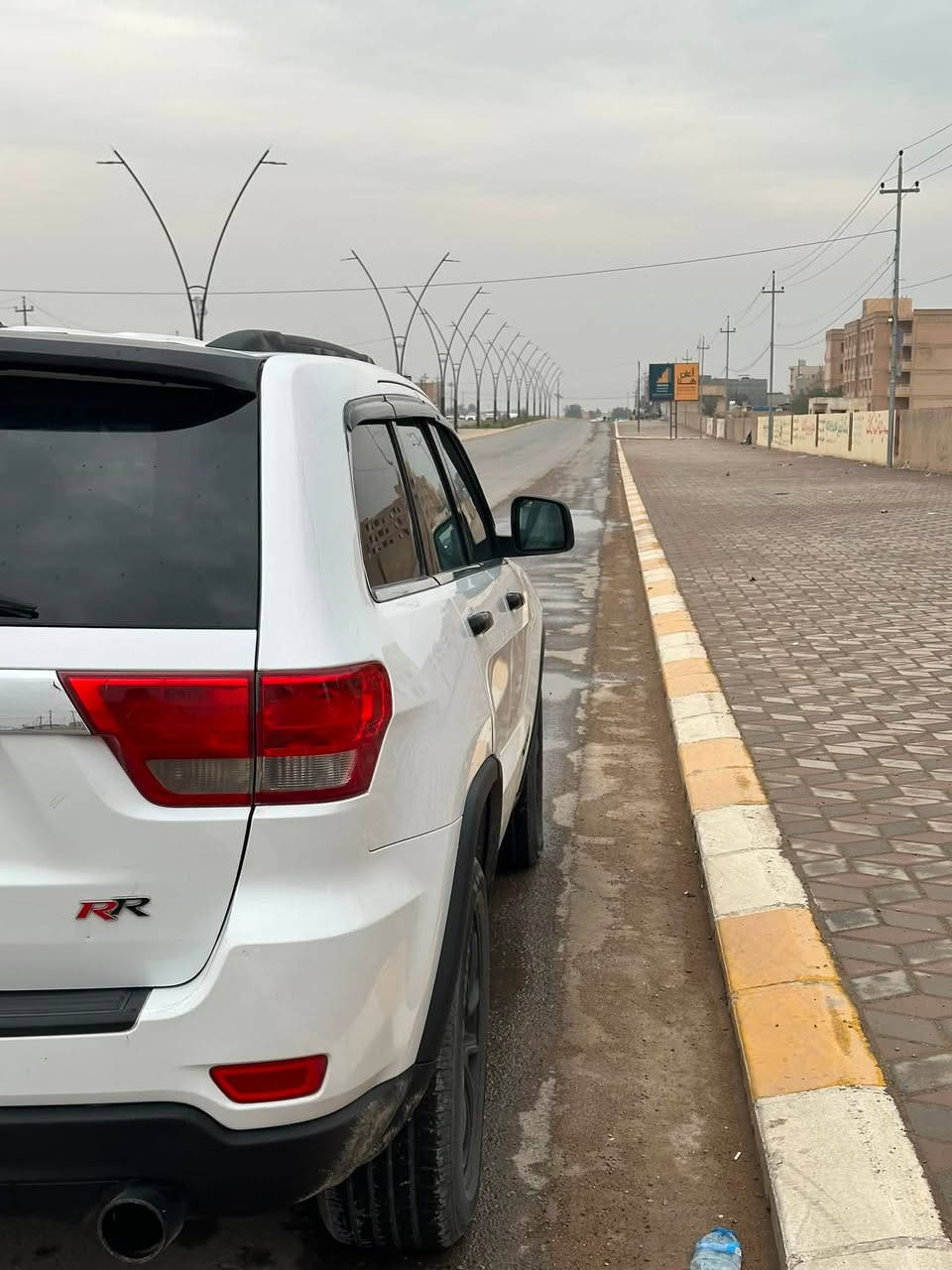 جيب موديل ١٣ السعر ١٥٠ وبيها مجال
او مراوس بكامري 
بيها قطعة وحدة تعديل بيدي اف و رش بسيط بنفس القطعة
للاتصال ***********
