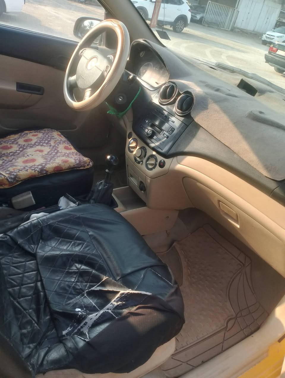 سلام عليكم افيو موديل 9مكينه وكيروحداديه تخم تاير تبريد ثلج كفاله من حادث بنيد بدل صلي كسر عادي جهزه شرط تحويل العنوان بابل جبله *********** السعر 43
