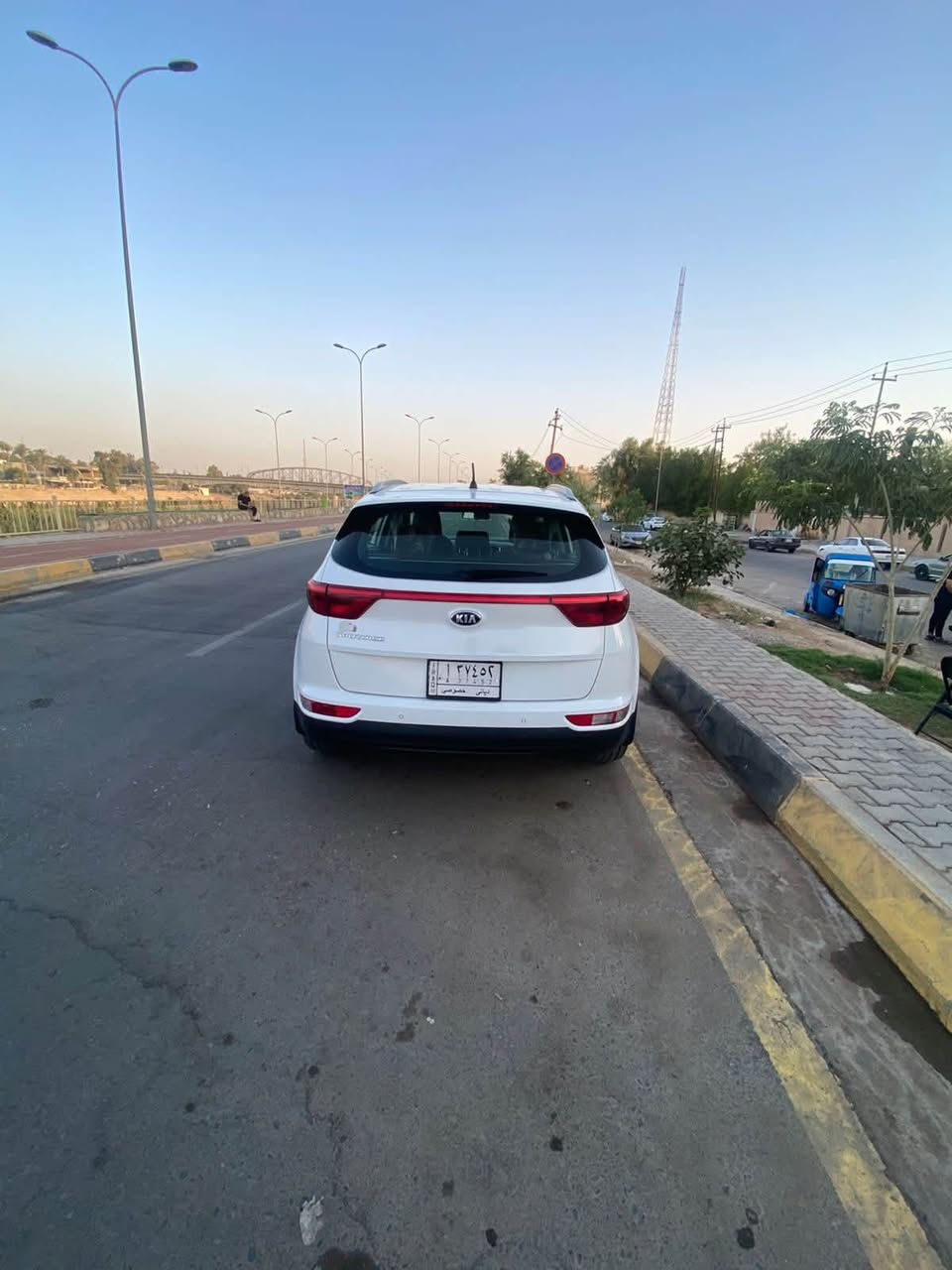 سبورتج ٢٠١٨
ماشية ١٥٥ 
مكفولة من الضربة والصبغ 
حساسات امامي وخلفي 
زركات لايت 
موصفات أمامك 
رقم الهاتف *********** 
مكان السيارة بغداد المنصور
