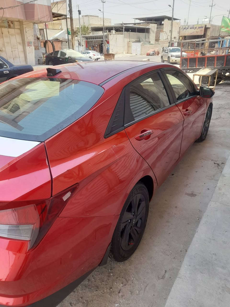لانتره وارد امريكي مديل 23 السعر 130 رقم مثني معوقين بيه جامغ وبنيد الجاملك الخلفي بيه ضربه بس موقيه السياره جاهزه اي نقص مابيه موجوده السياره بلبصره  هذا رقمي ***********
