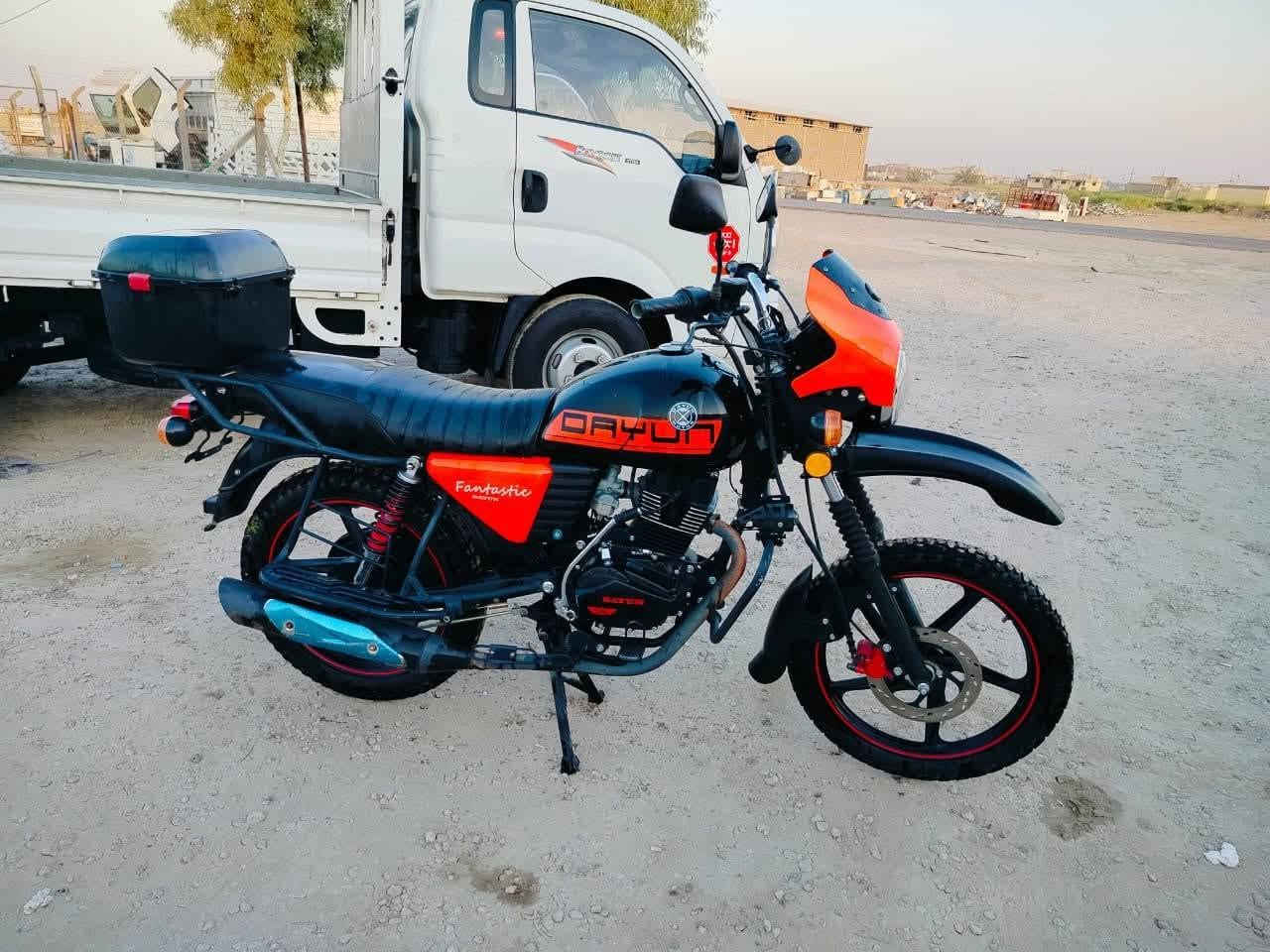 السلام عليكم دايون جبلي للبيع 25 طالعه 26 محرك 200 أوراق سكنر دراجه مكفوله كفاله عامه مكان حله سعر خاص او اتصال ***********
