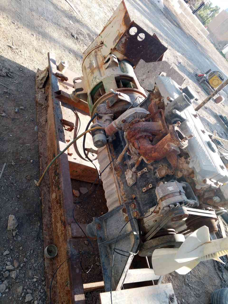 للبيع مولد بيركز انكليزي 6بستم متروك ونقص بم التوليد 125 كي في شرط شغال السعر 15 ورقة المكان ديالى الاتصال***********
