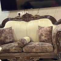 كنبة • صالون • أثاث