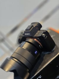 A7III • مع العدسه • شتر 18