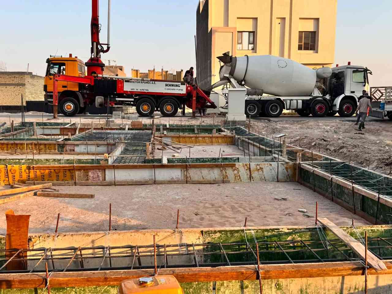 نجار ابو قالب شغل حلو ونضيف وبسعار مناسبه عمل او كرسته وعمل مكاني بصره ***********
